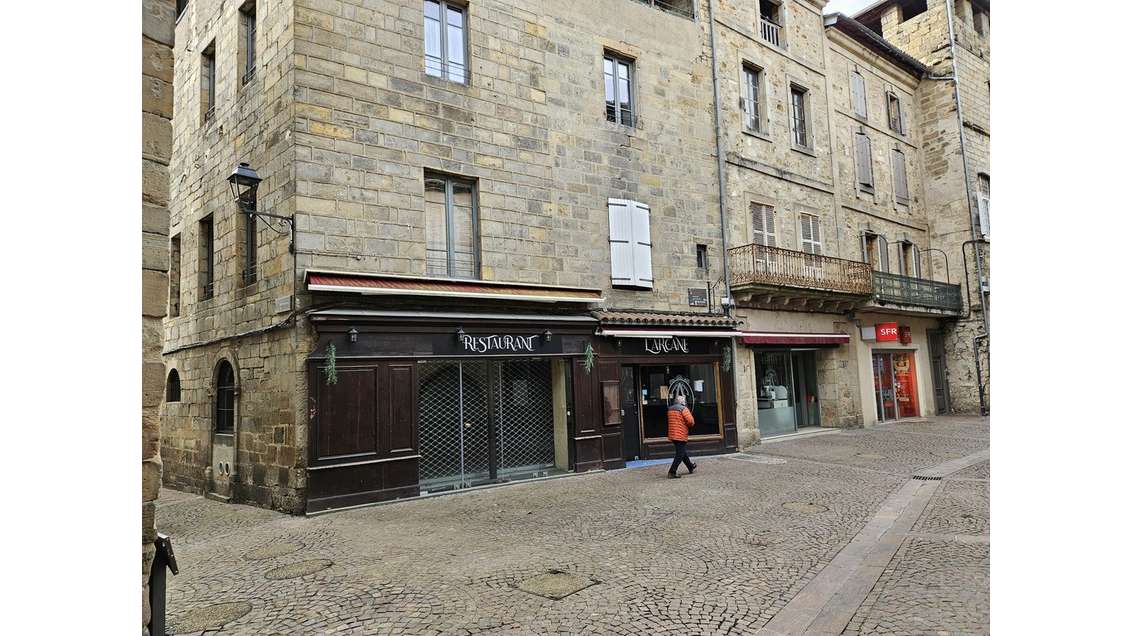Vente local commercial de 292m² à Figeac centre