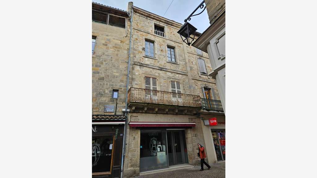 Vente local commercial de 292m² à Figeac centre