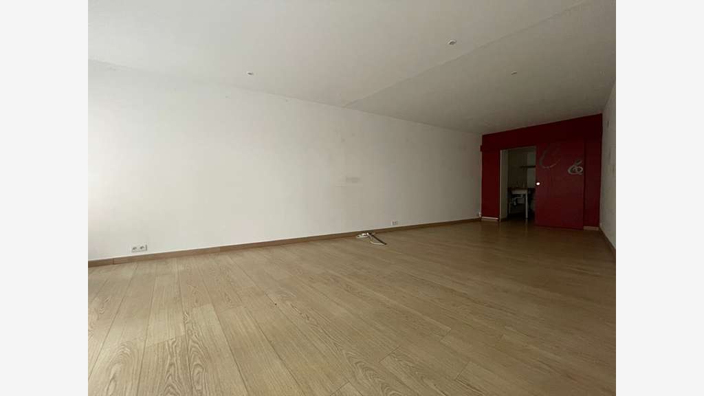 Vente local commercial 30m² Fontaine De Vaucluse 