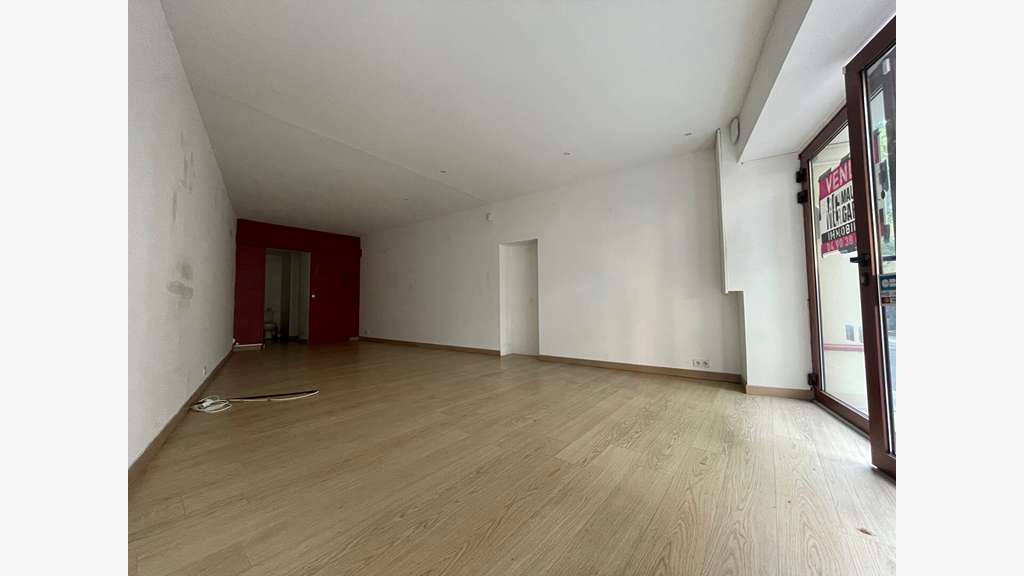 Vente local commercial 30m² Fontaine De Vaucluse 