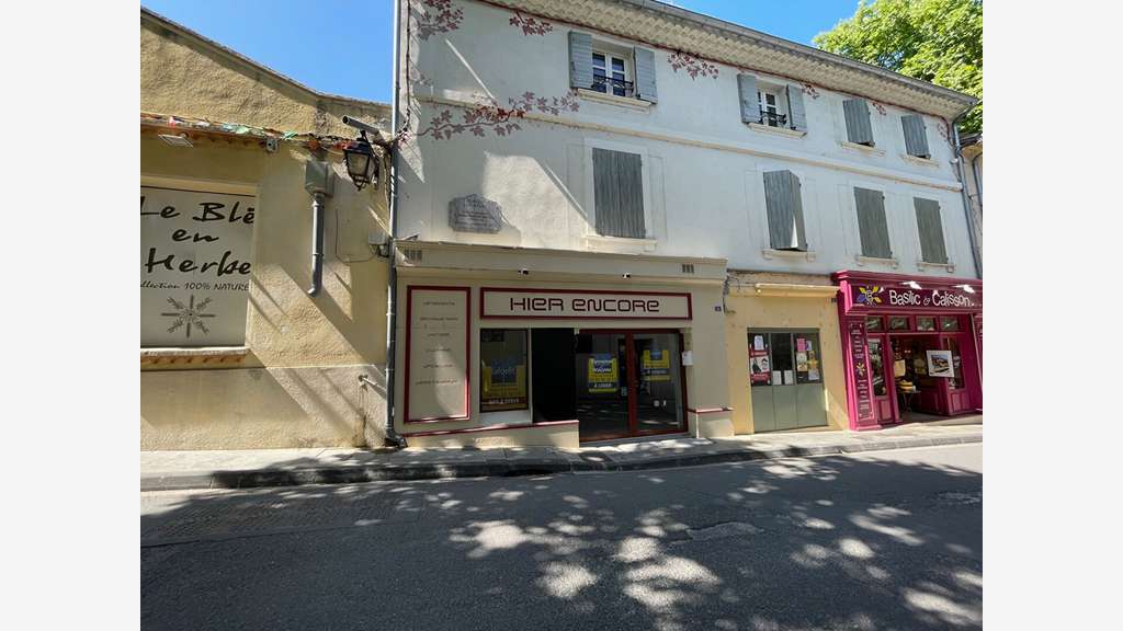 Vente local commercial 30m² Fontaine De Vaucluse 