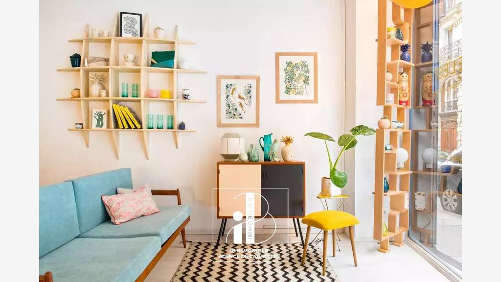 Jolie boutique 30m² coeur de ville Fontainebleau