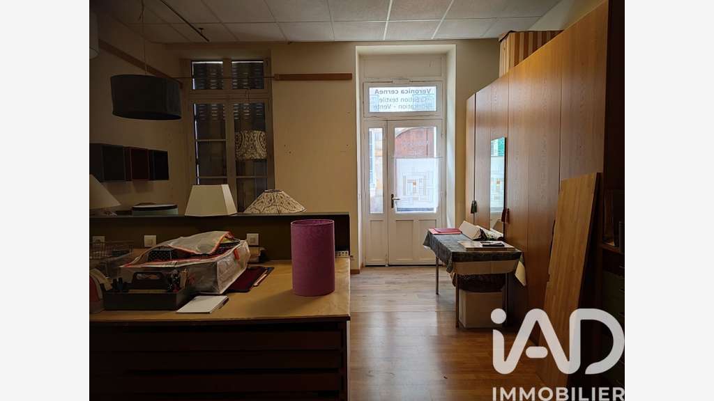 Vente boutique 25m² entre Fontainebleau et Paris