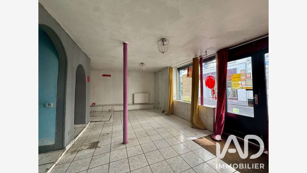 Local commercial à Fontainebleau