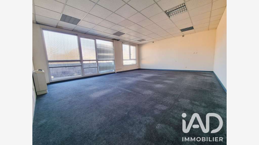 Vente bureaux 373m² R+1 à Fontanil-Cornillon