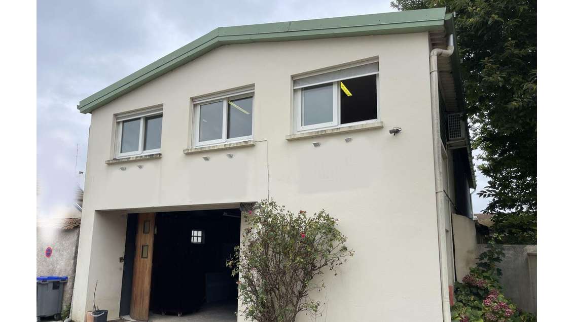 AV local d'activité 460m² Fontenay-Tresigny centre