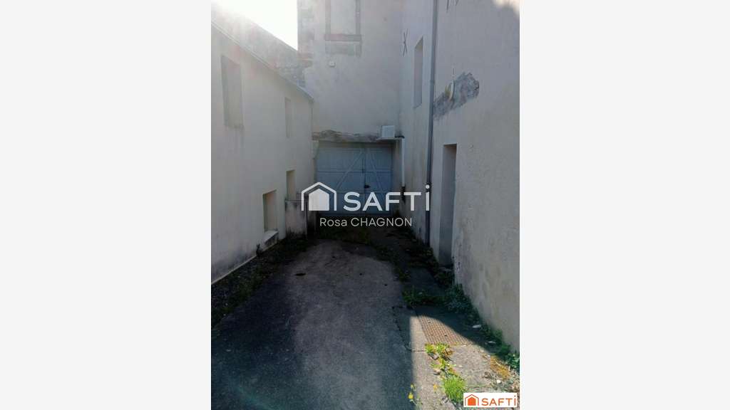 AV maison avec jardin et commerce à Foussais-Payré
