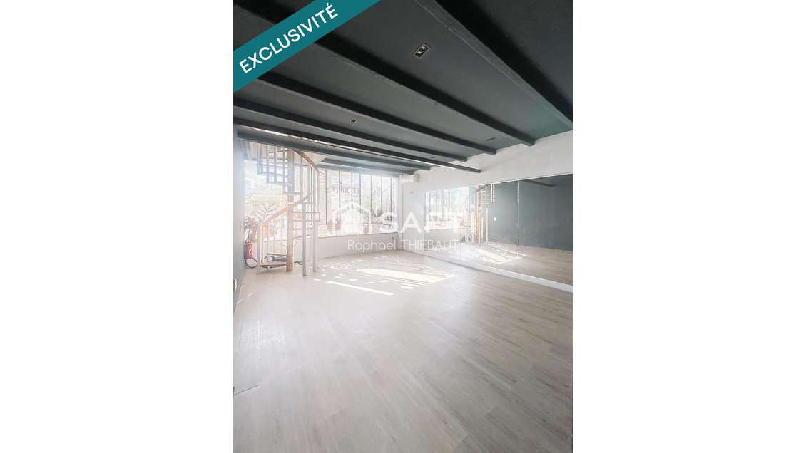 Vente local professionnel loué de 70m² à Fréjus