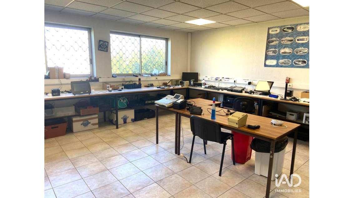 Murs commerciaux à Fréjus