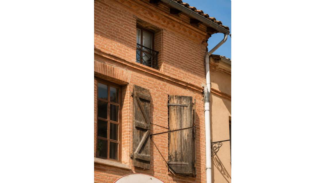 IMMEUBLE COMMERCIAL AVEC LOGEMENT – CENTRE-BOURG D