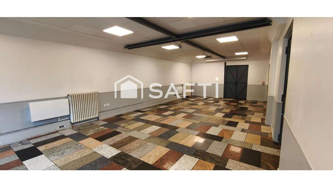 A vendre ensemble immobilier 2445m² à Garancières