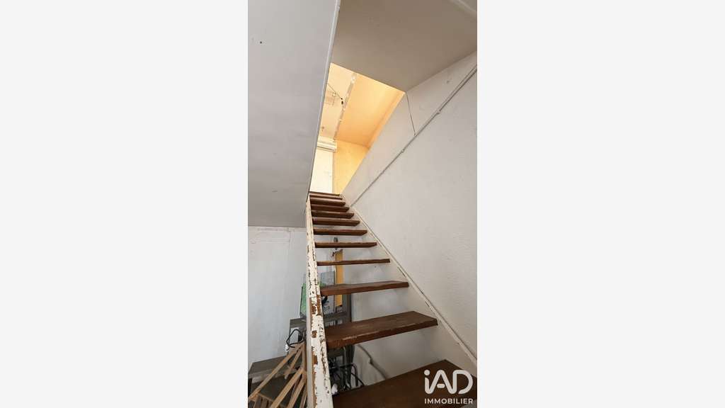 Vente local 460m² rue de la Piquette à Garancières