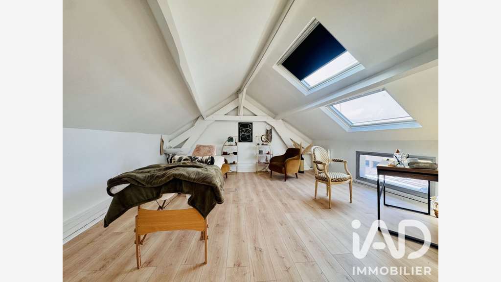 Vente local commercial de 148m² à Garancières