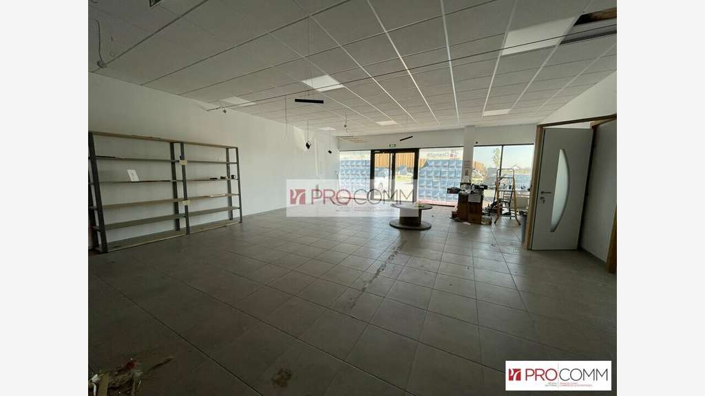 AV local commercial 143m² Chartres agglomération