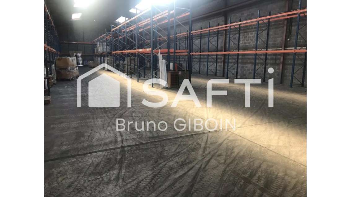 Vente bâtiment de stockage 1500m², parking à Gien