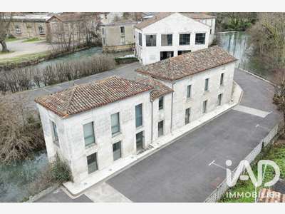 Vente bâtisse commerciale 200m² à Gond-Pontouvre