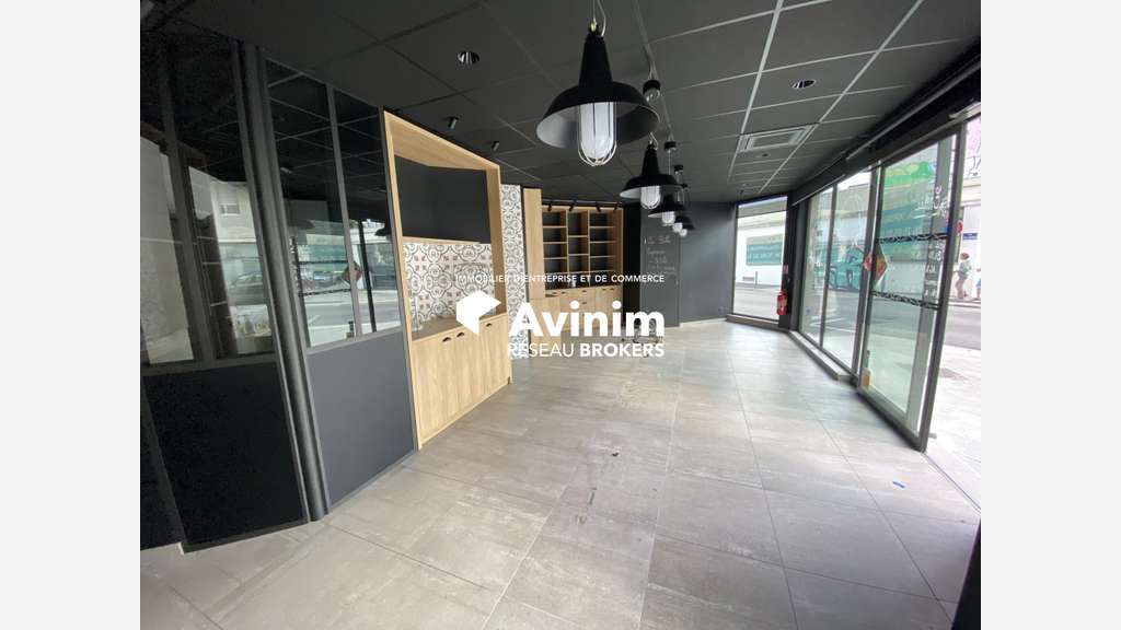 A vendre, local 52m² Quartier Ampère à Grenoble