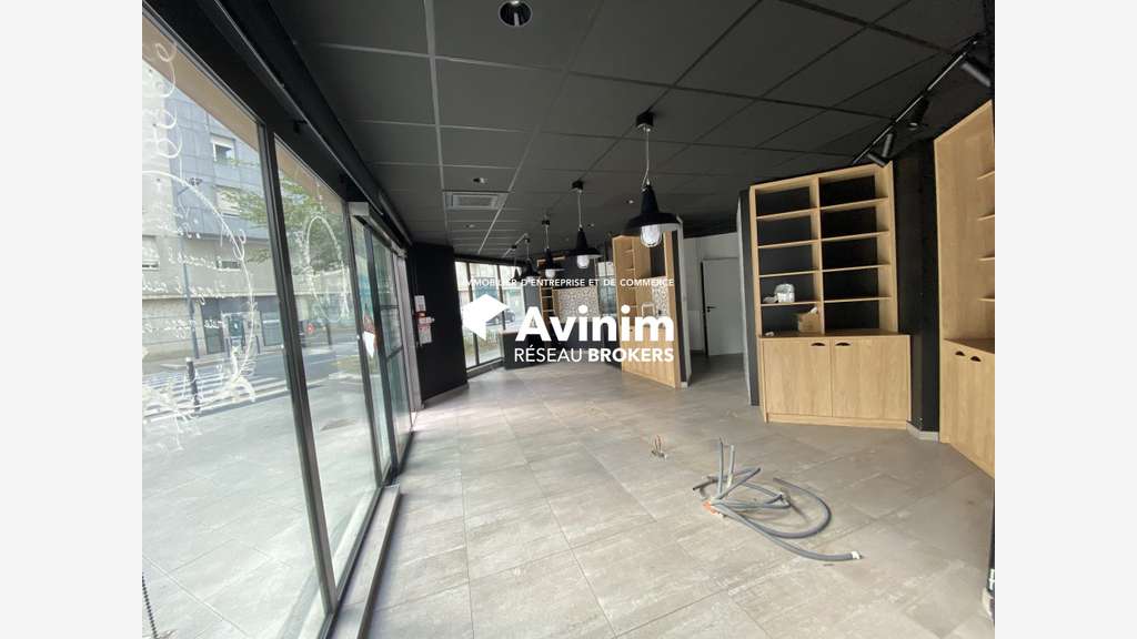 A vendre, local 52m² Quartier Ampère à Grenoble