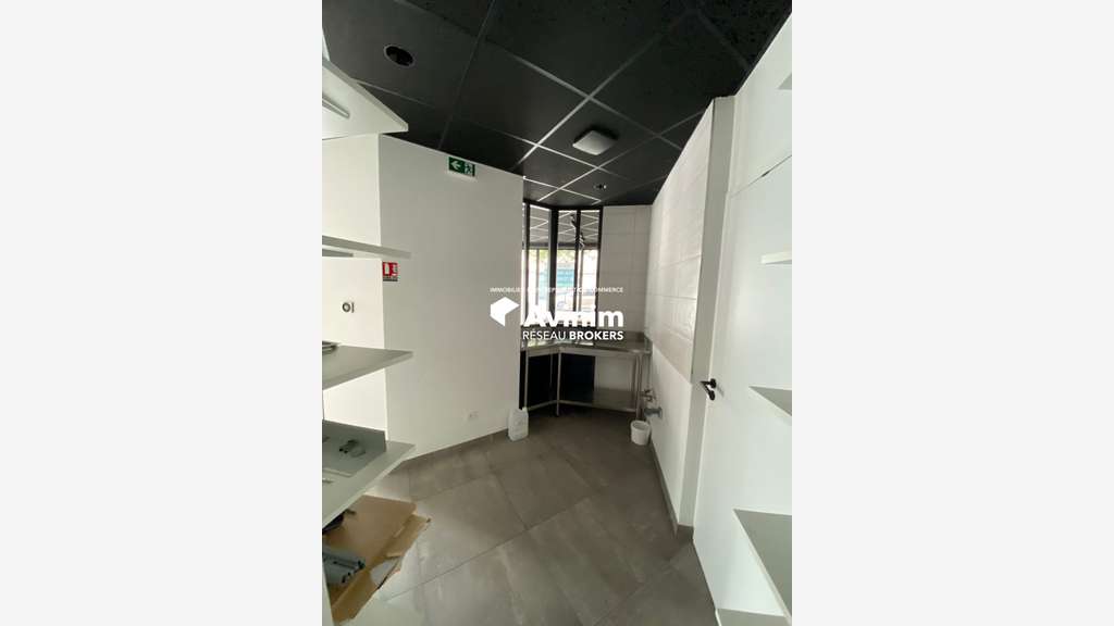 A vendre, local 52m² Quartier Ampère à Grenoble