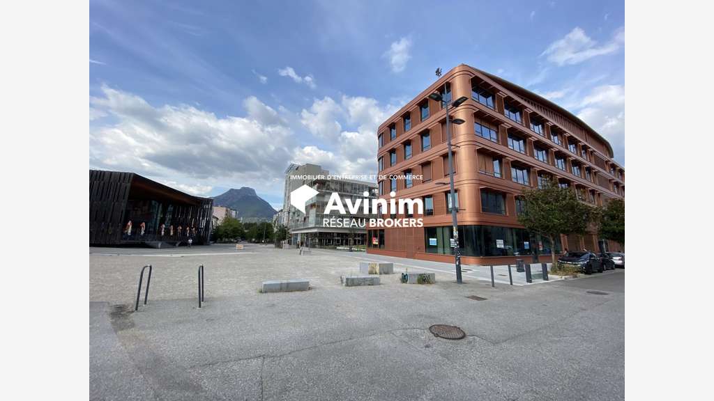 A vendre, local 52m² Quartier Ampère à Grenoble