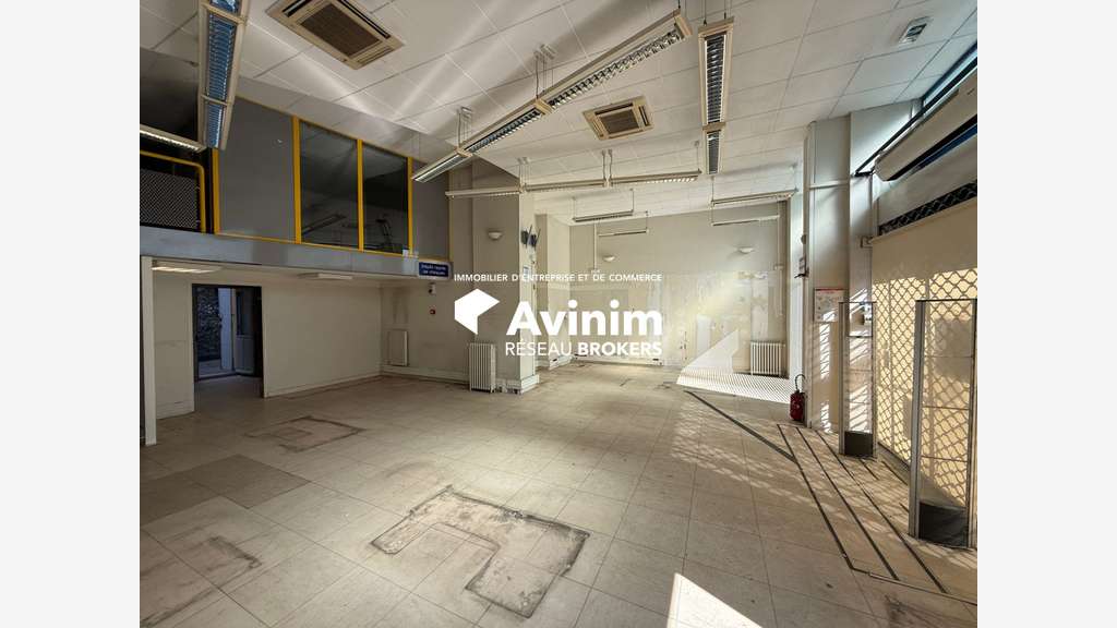 Murs à vendre local 205m² à Grenoble centre