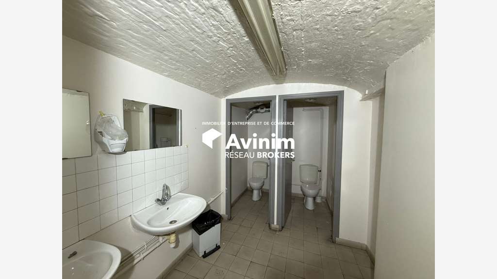 Murs à vendre local 205m² à Grenoble centre