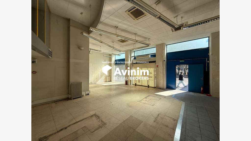 Murs à vendre local 205m² à Grenoble centre