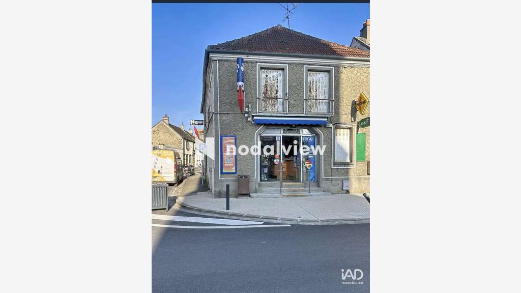 Vente murs commerciaux 139m² à Grisy-Suisnes