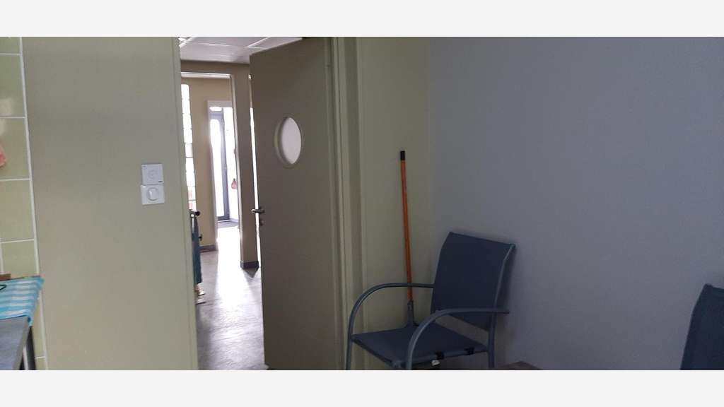 Vente local commercial rénové de 87m² à Gueugnon