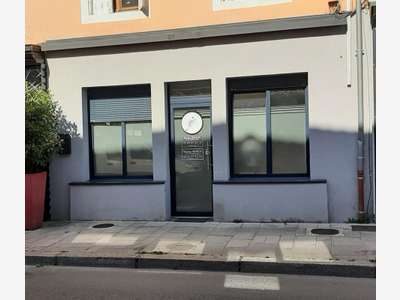 Vente local commercial rénové de 87m² à Gueugnon