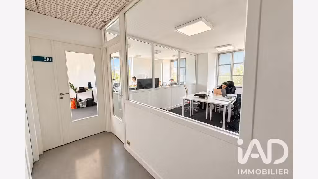 Vente esemble immo pro de 1485m² à Guichen