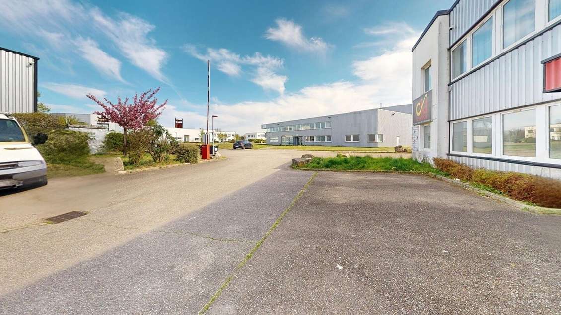 AXE AUTOROUTE A35 (suisse) :Depot avec bureaux