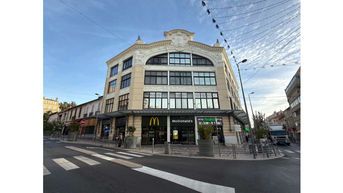 Vente bureaux 49m² R+2 Hyères, Boulevard Gambetta