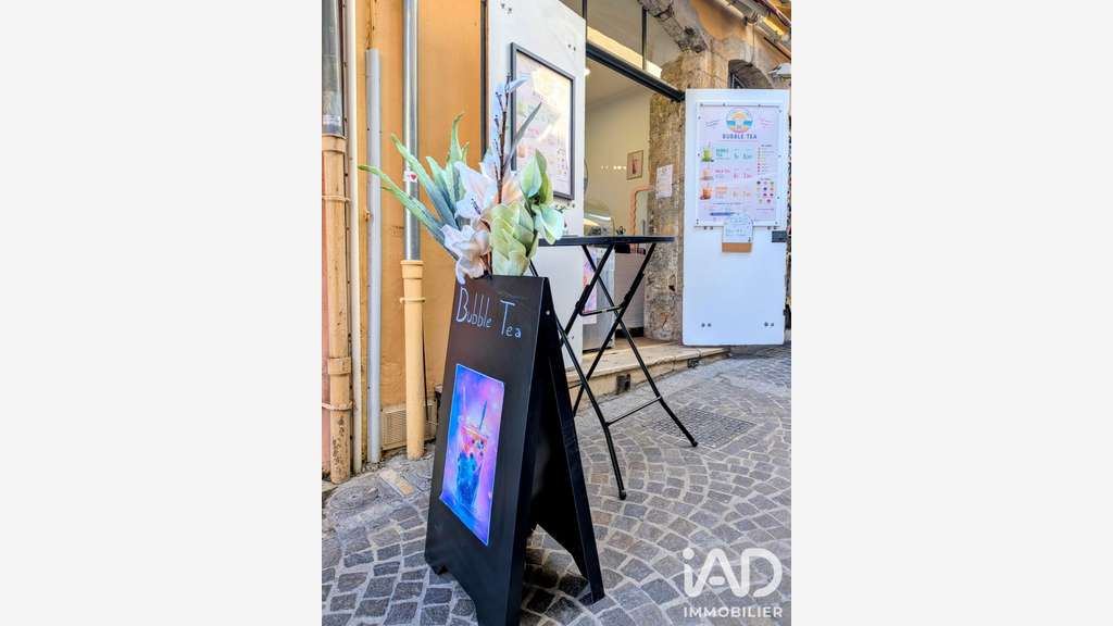 Cède bail local commercial 23m² à Hyères centre