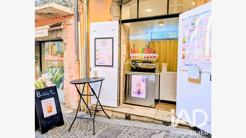 Cède bail local commercial 23m² à Hyères centre