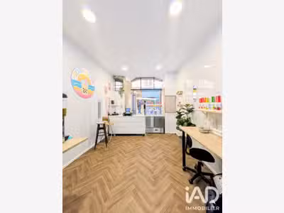 Cède bail local commercial 23m² à Hyères centre