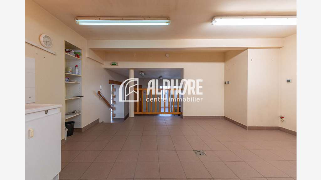 Vente murs commerciaux libres 89m² Haute-Indre