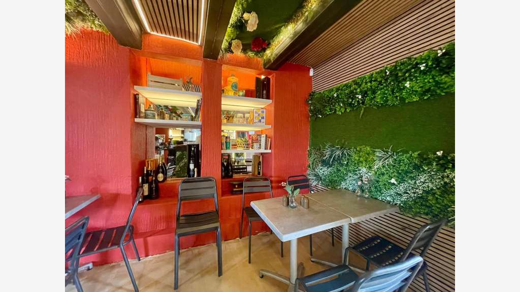 Vente murs commerciaux restaurant de 104m² à Indre