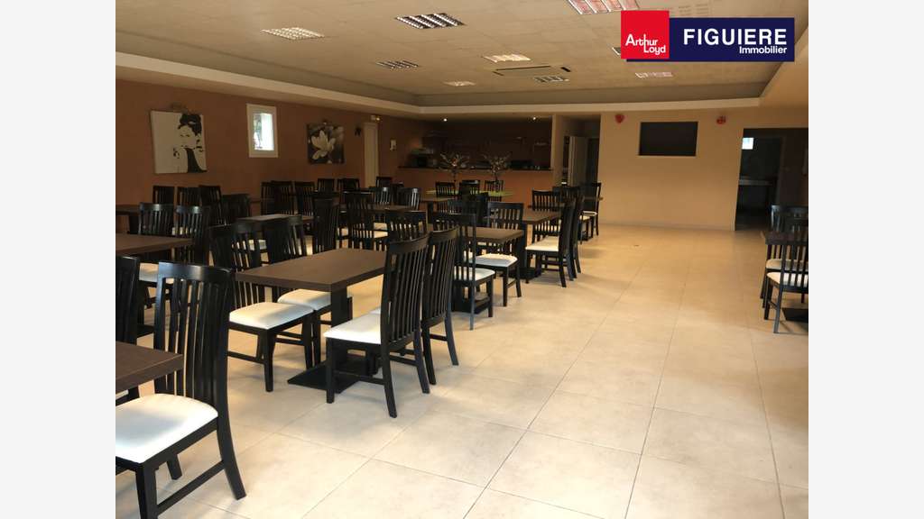 Bâtiment 633m² à vendre zone du Tubé à Istres