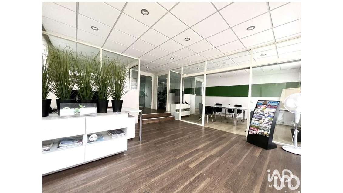 Vente murs commerciaux 120m² à Ivry-sur-Seine