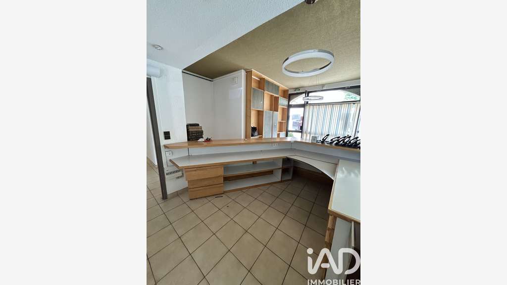 AV local commercial 250m² à L'Argentière-la-Bessée
