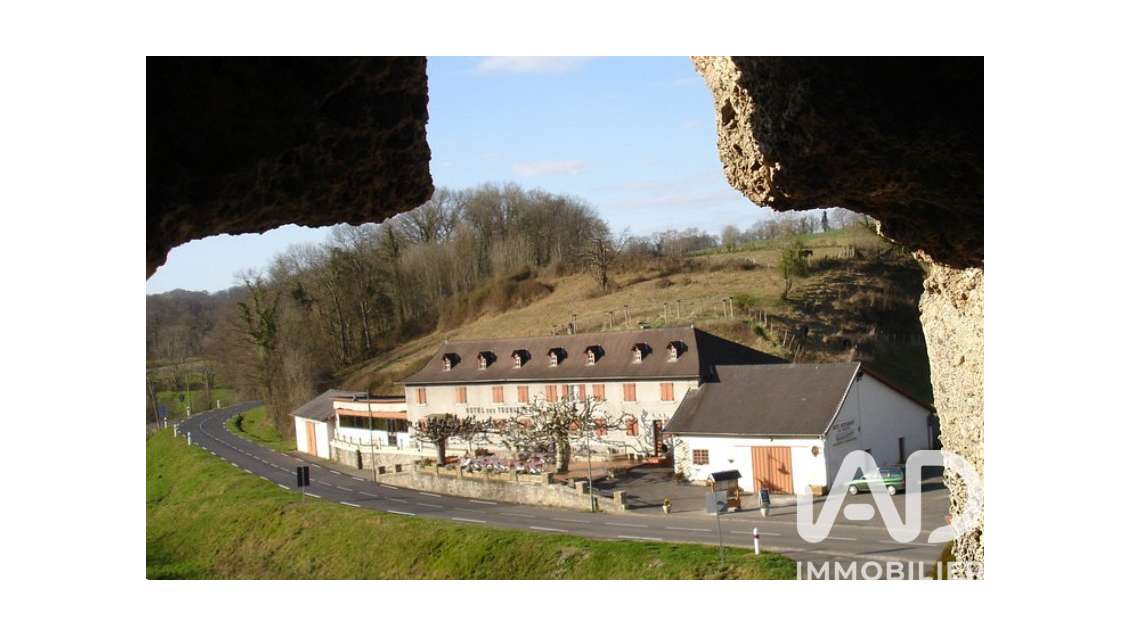 Vente murs commerciaux à L'Hôpital-Saint-Blaise