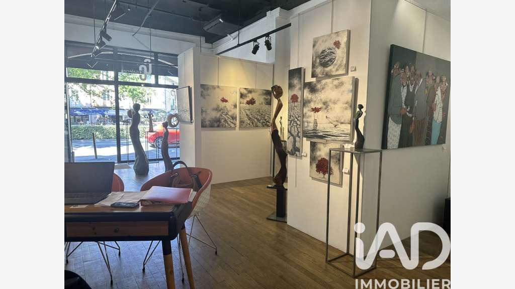 DAB superbe galerie d'art à L'Isle-sur-la-Sorgue