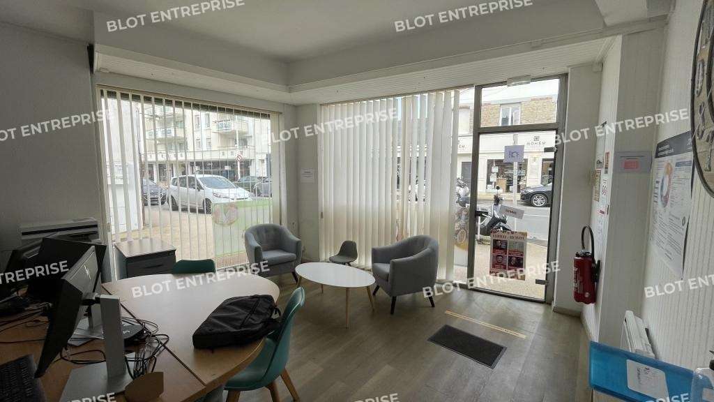 A vendre locaux commerciaux 100m² La Baule centre 