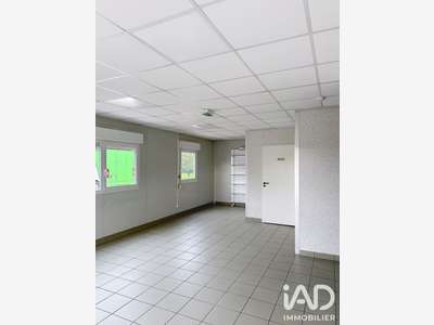 Vente local d'activité de 160m² à La Boisse