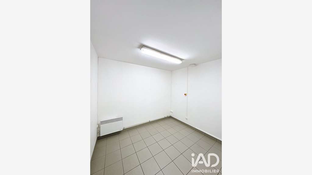 Vente local d'activité de 160m² à La Boisse
