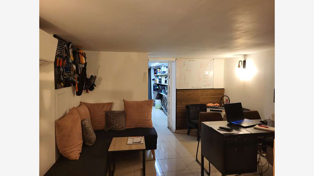 Vente murs libre 54m² à La Celle Saint Cloud