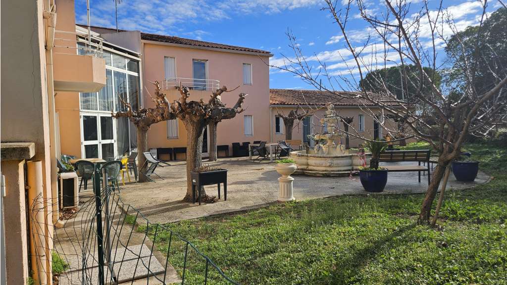 A vendre bâtiment indépendant 634m²à la Farlède