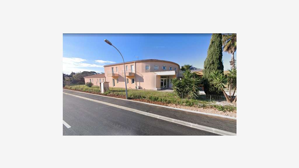 A vendre bâtiment indépendant 634m²à la Farlède