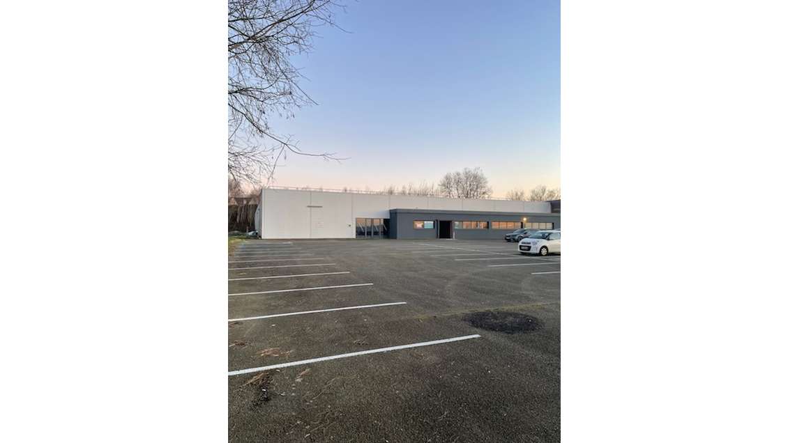 EXCEPTIONNEL LOCAL COMMERCIAL 535 M² AMENAGEMENT
